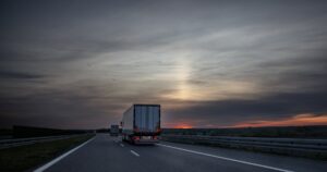 Frete de retorno evitando viagens com o caminhão vazio